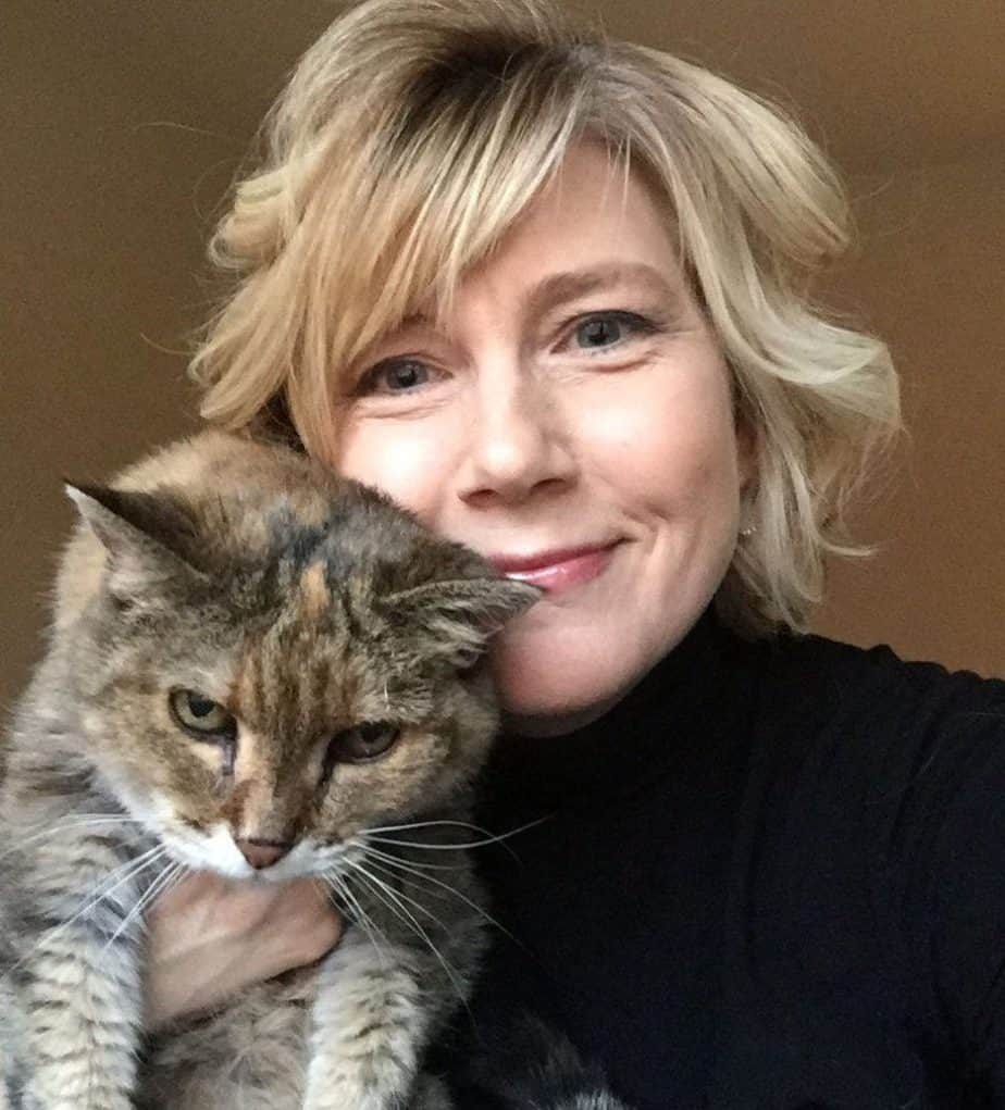 Karen Jarnecic and her long-lost cat Allie